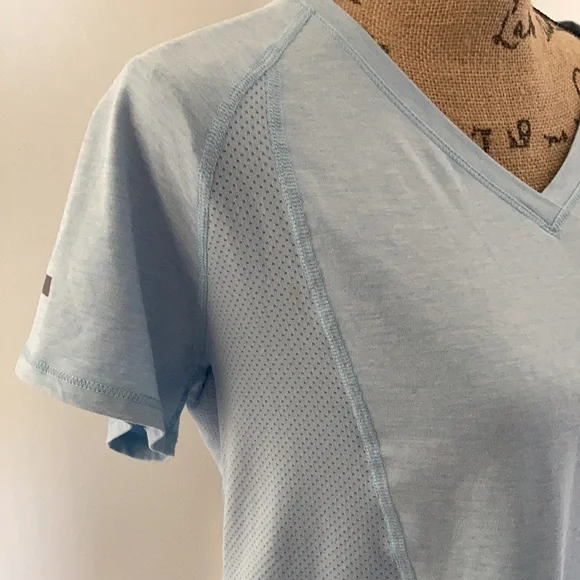 Danskin Blue Dry Fit, Sports Exercise Shirt 👕 Large - Picture 2 of 5